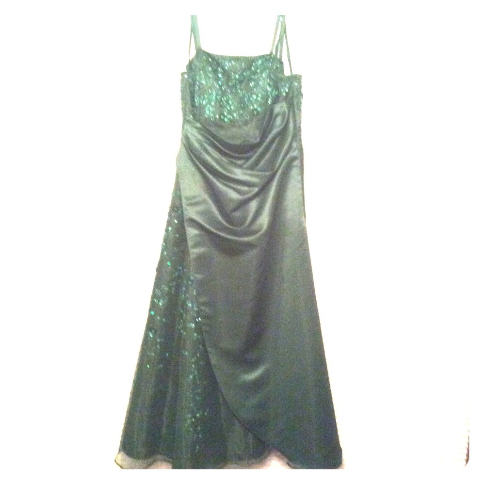 Niente Emerald Ball Dress